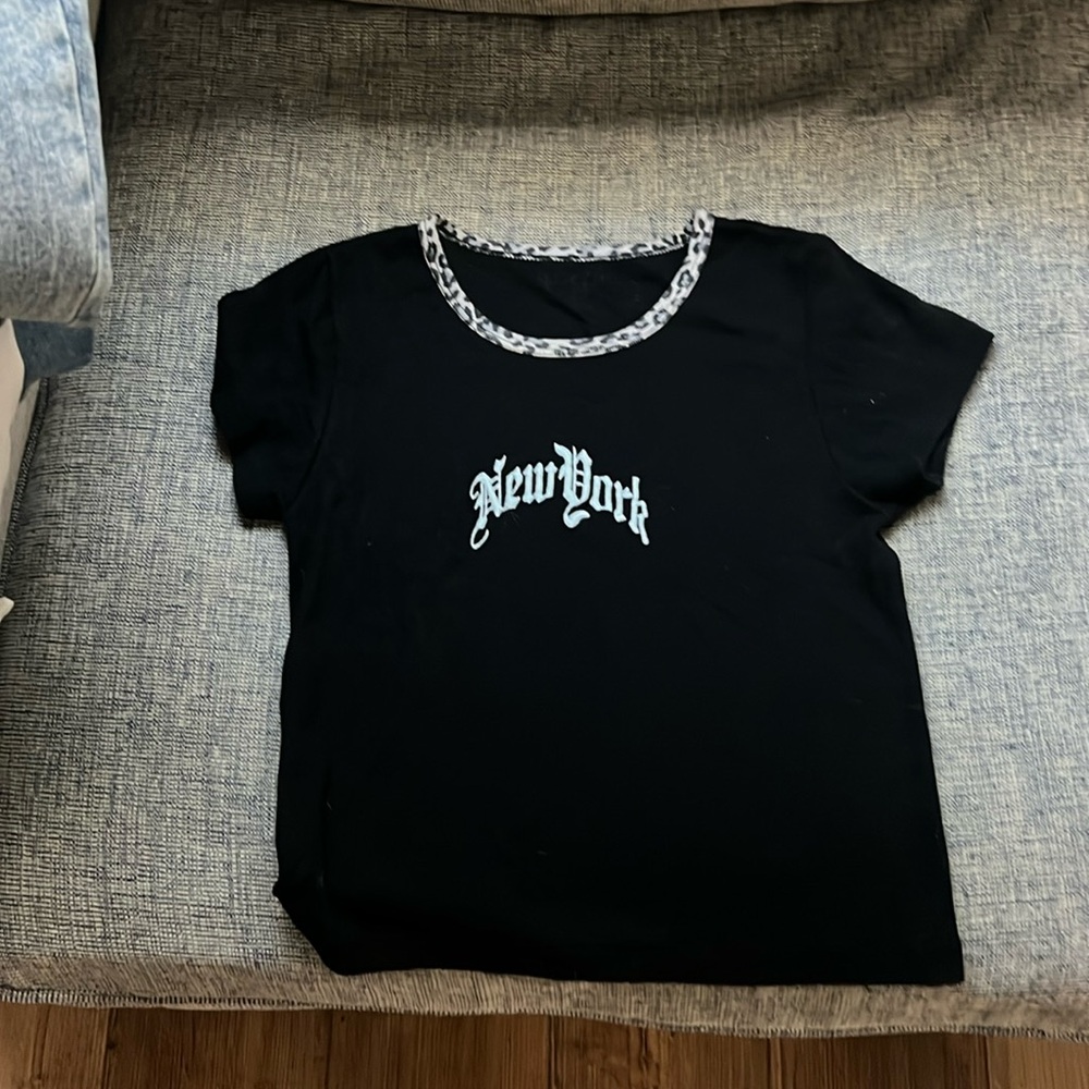 Brandy Melville cropped tee